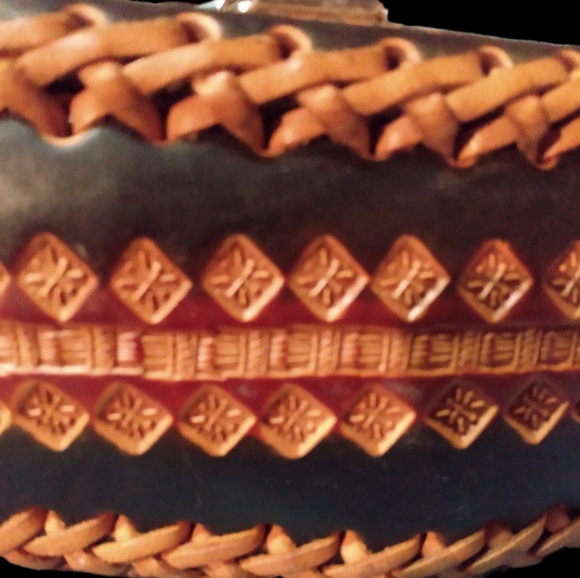 Vintage HAND-Tooled MEXICAN Leather BOHO Style Bag; AZTEC Calendar Design. - Picture 7 of 8